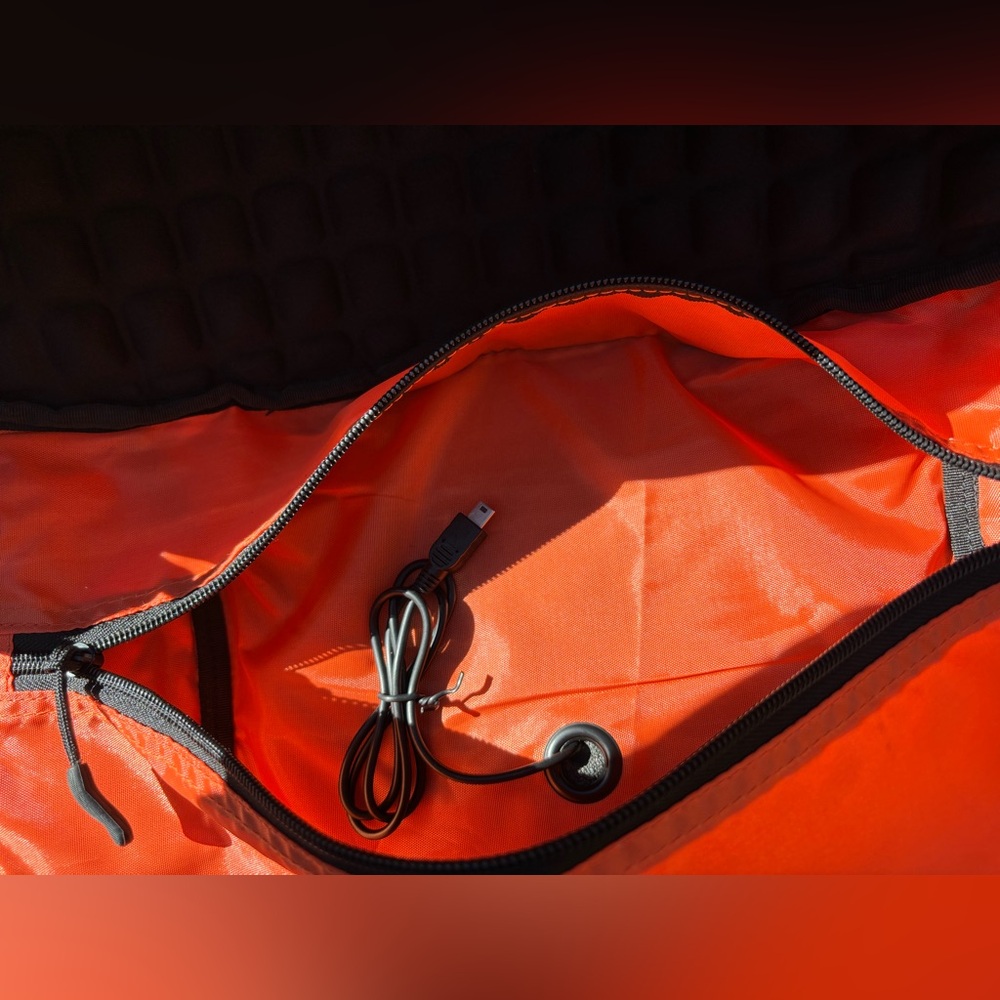 Catalyst Solar Messenger Bag. - Picture 8 of 17